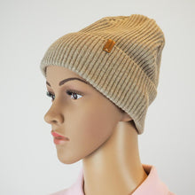 Lade das Bild in den Galerie-Viewer, inselverliebt Fischer Beanie - beige