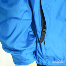 Lade das Bild in den Galerie-Viewer, inselverliebt Windbreaker - blau