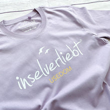 Lade das Bild in den Galerie-Viewer, inselverliebt Usedom Shirt - lavendel